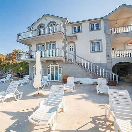Apartments Elena Тиват Екстериор снимка