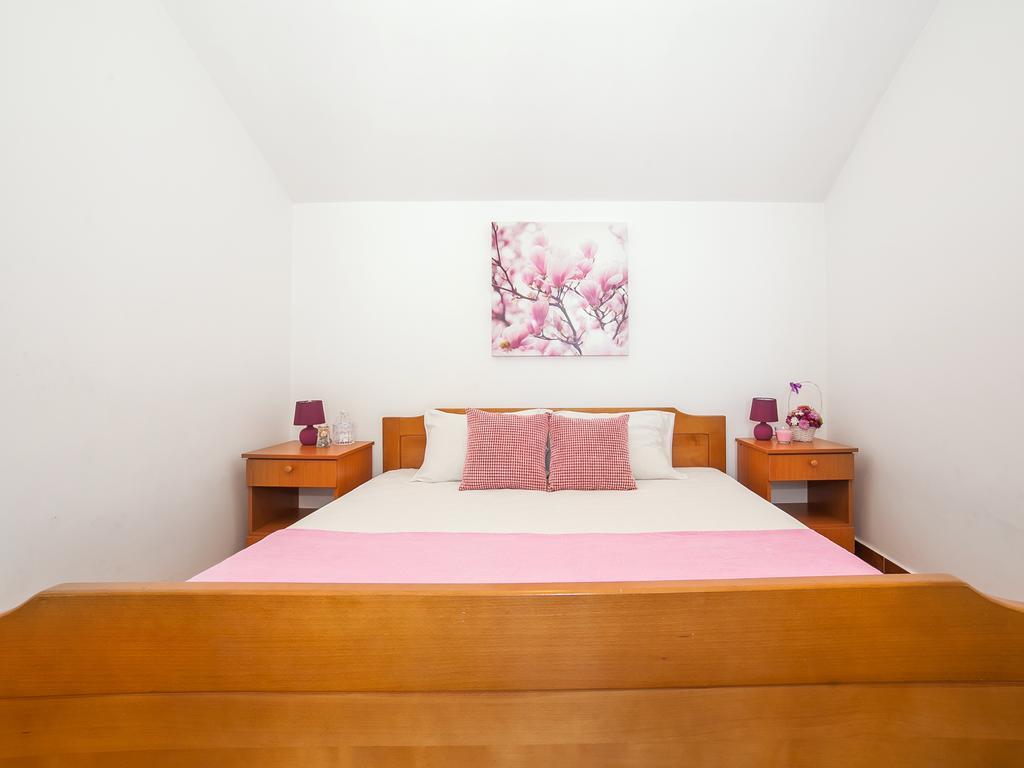 Apartments Elena Тиват Екстериор снимка