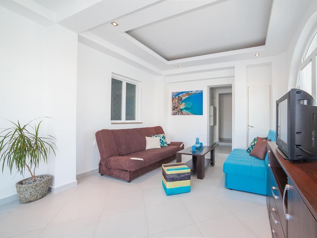 Apartments Elena Тиват Екстериор снимка