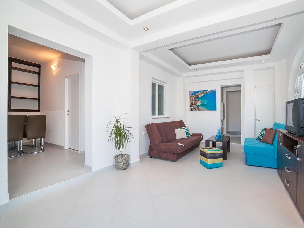 Apartments Elena Тиват Екстериор снимка