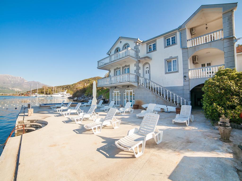 Apartments Elena Тиват Екстериор снимка